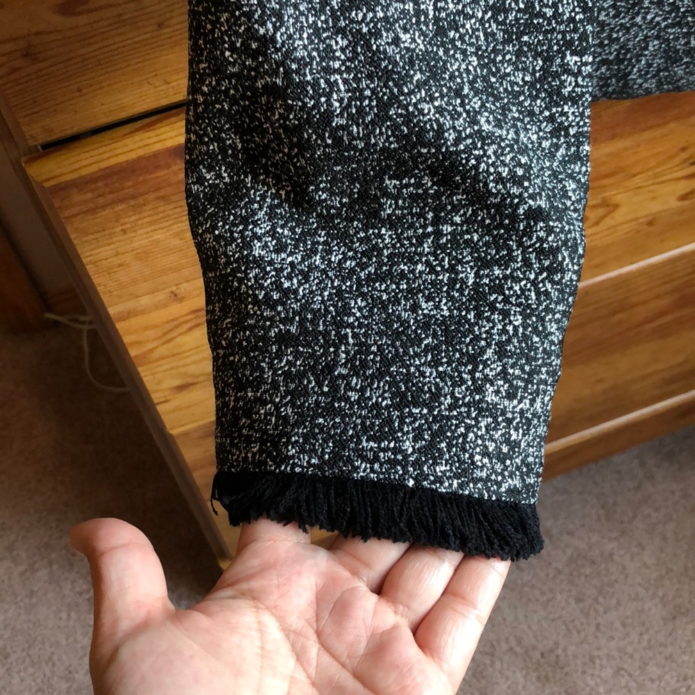 Limited Black and White colored Blazer - Picture 6 of 8
